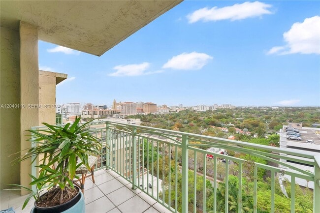 Building Photo - 3500 Coral Way