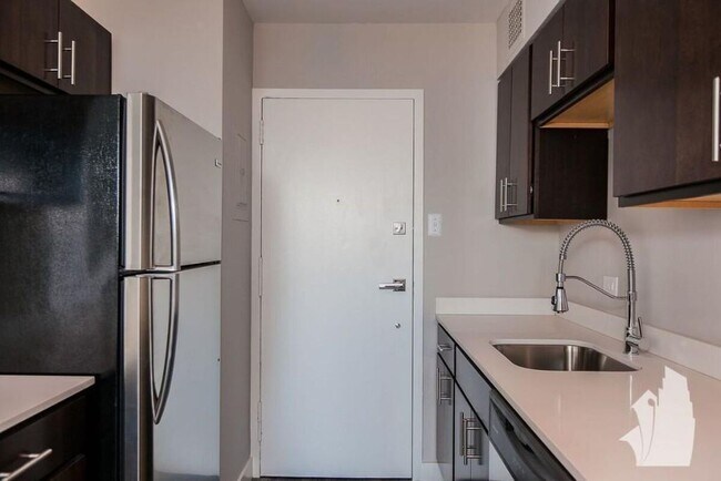 Foto del edificio - 5600 N Sheridan Rd