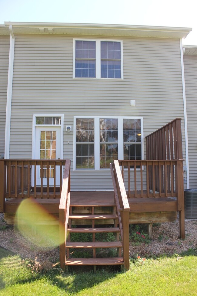Foto del edificio - Townhouse for Rent in Taylor Springs