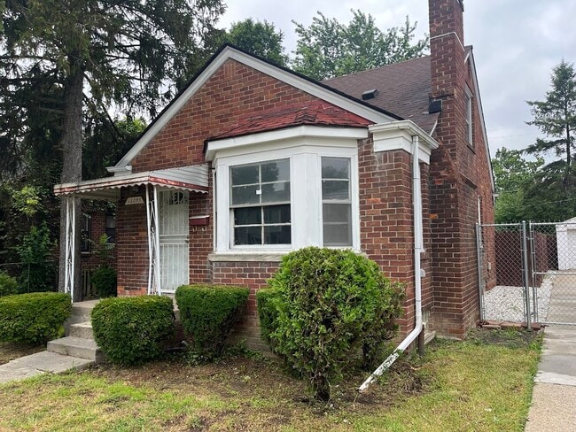 Building Photo - 16045 Edmore Dr