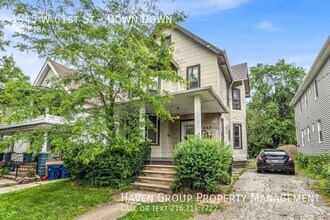 Building Photo - 1345 W 61st St