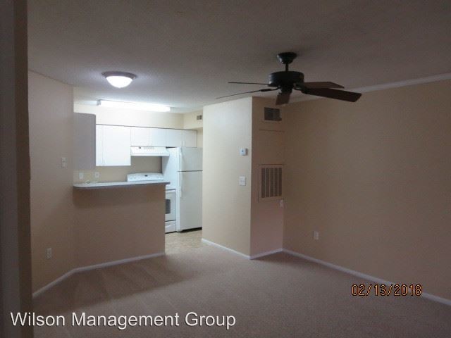 Foto del edificio - 5136 Park Central Dr