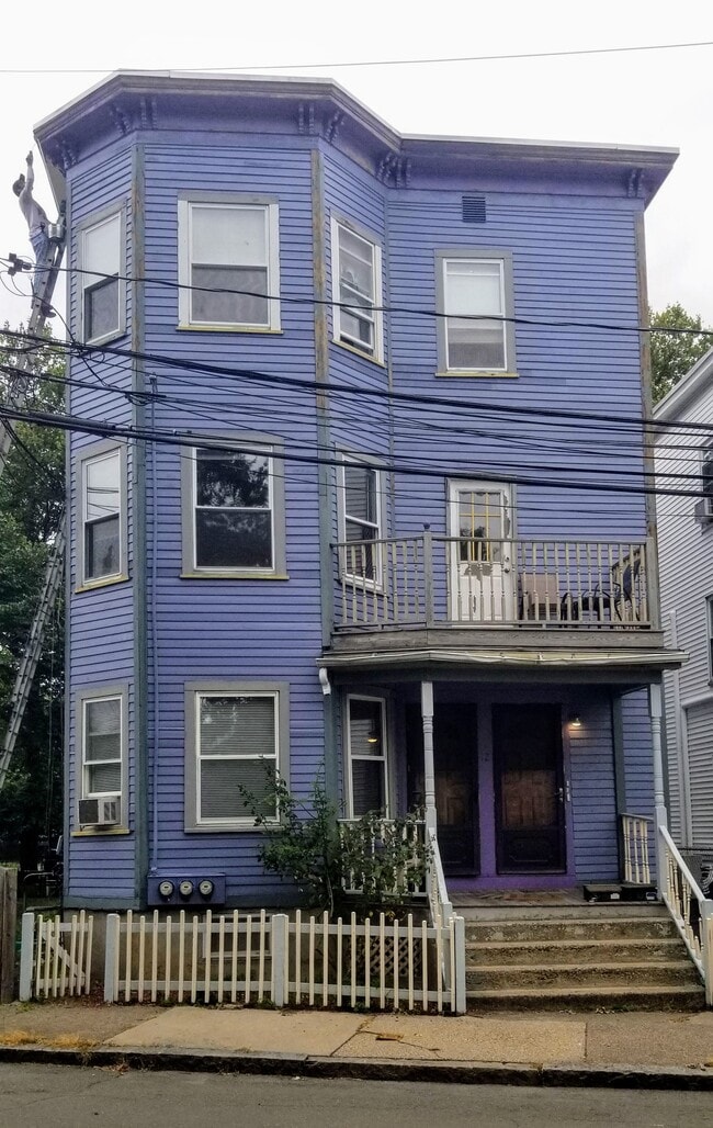 Building Photo - 12 Leland St