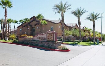 Building Photo - 8250 N Grand Canyon Dr