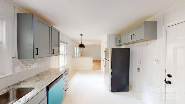 Foto del edificio - 1510 Woodhill Ln