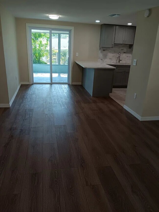 Building Photo - 8304 Mill Creek Ln