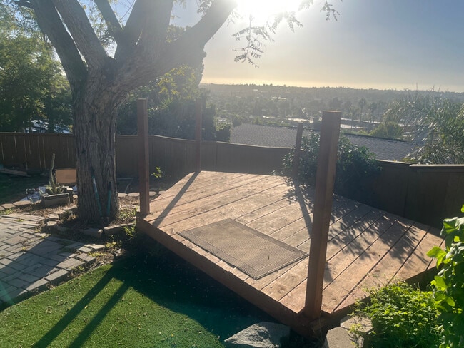 Foto del edificio - 730 Lonsdale Ln