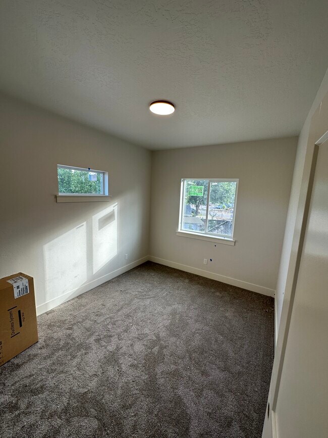 Foto del edificio - 522 E Heron Park St