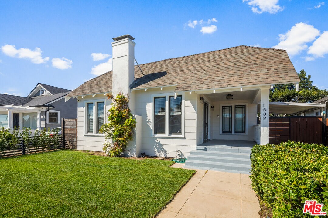 Foto principal - 1809 W 43rd St