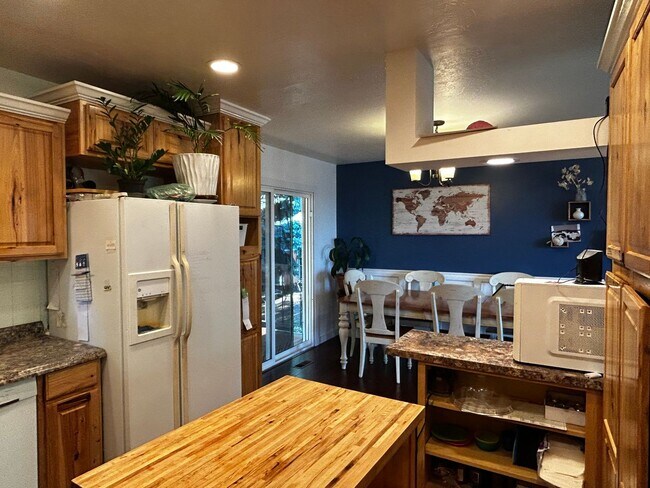 Building Photo - Beautiful Home For Rent In North Ogden!