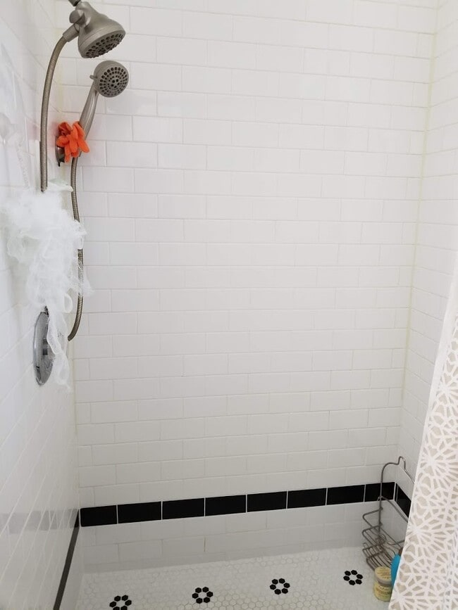 Photo - 4426 Ord St NE House