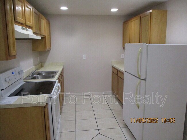 Foto del edificio - 3128 Dandridge Dr