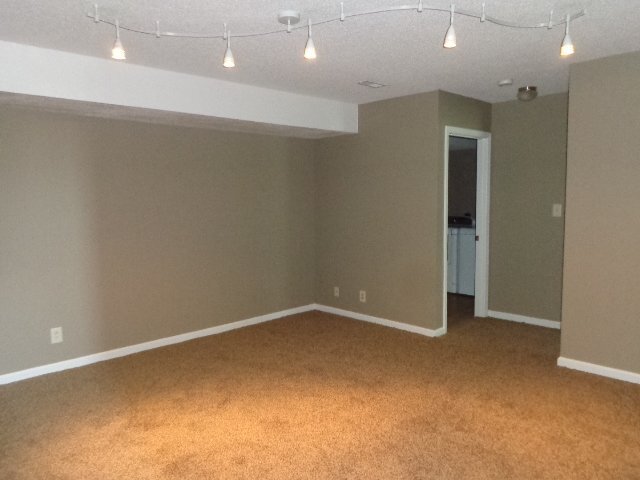 Foto del edificio - 1368 Bluebonnet Dr