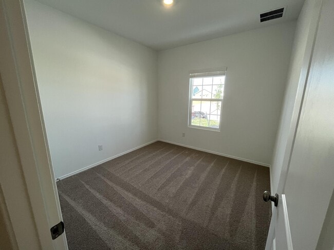 Building Photo - 2327 Red Sky Dr