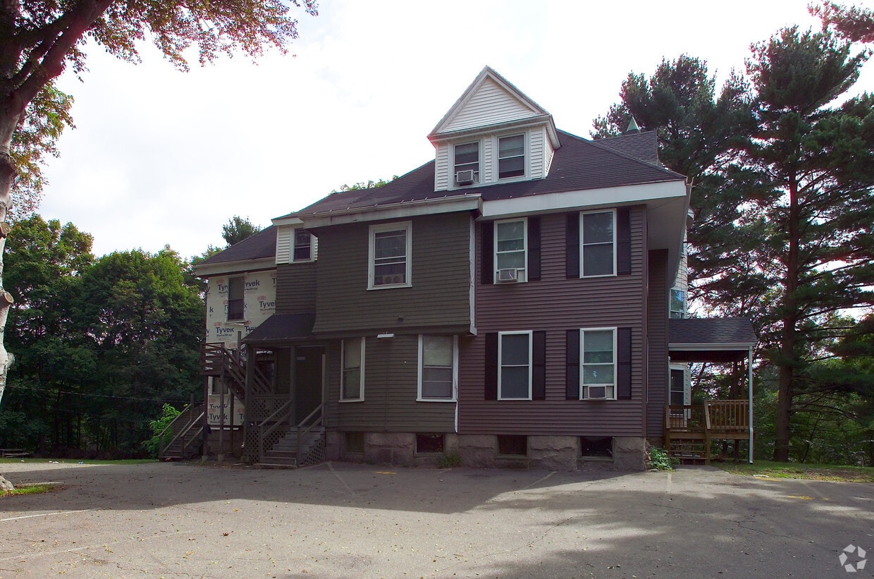 Building Photo - 14 Maple Ave