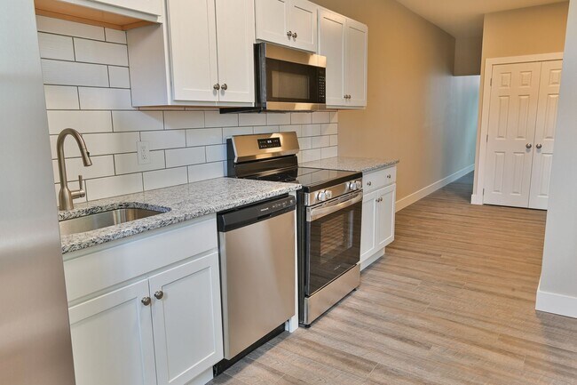 Foto del edificio - 2 Bedroom Single Family on N 4th St