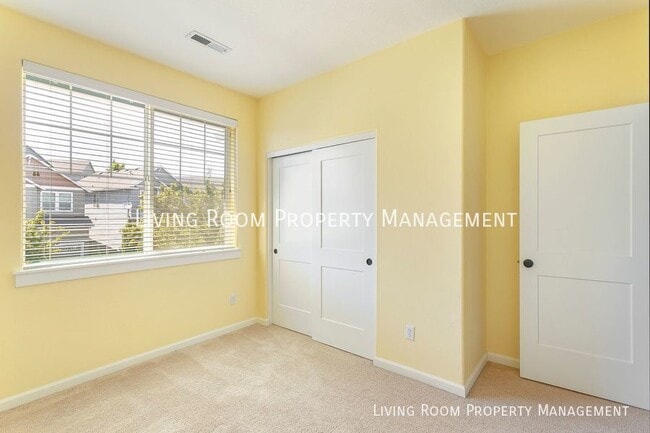 Building Photo - 3657 Wild Rose Loop