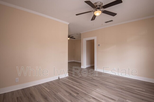 Foto del edificio - 308 Kelley St
