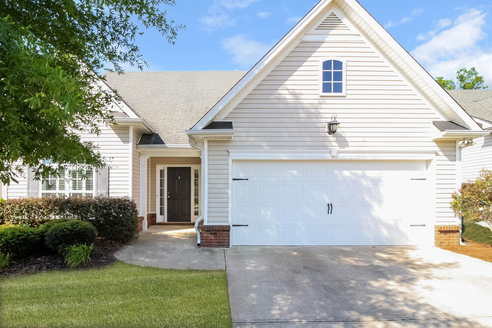 Primary Photo - 111 Village Dr