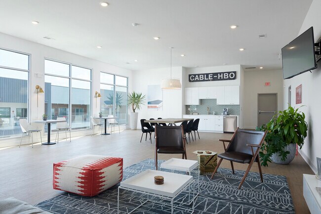 Foto del edificio - 4361 S Congress Ave