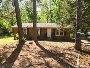 Building Photo - 520 Dacian Rd