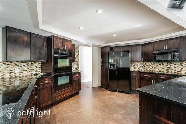 Foto del edificio - 5231 Greenbriar Dr, Fort Myers, FL, 33919