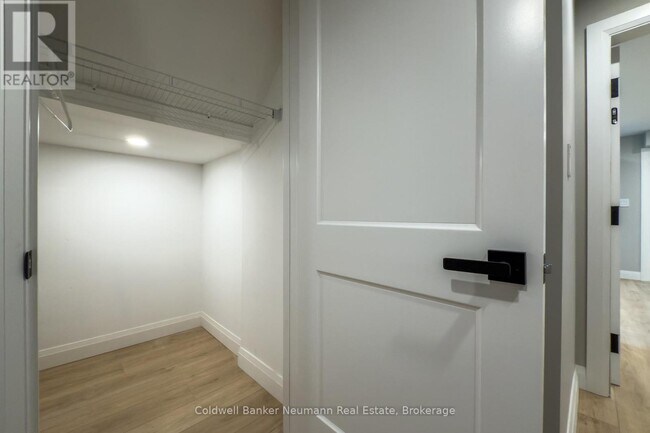 Building Photo - 97 Lovett Ln