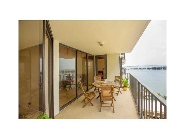 Building Photo - 1856 Brickell Ave