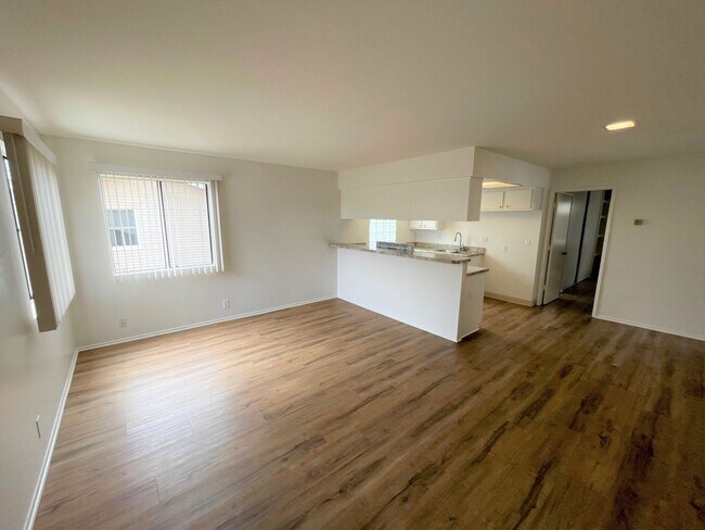 Foto del edificio - Upgraded 1+1 Midtown Duplex