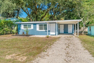 Building Photo - 711 Crestview Ave