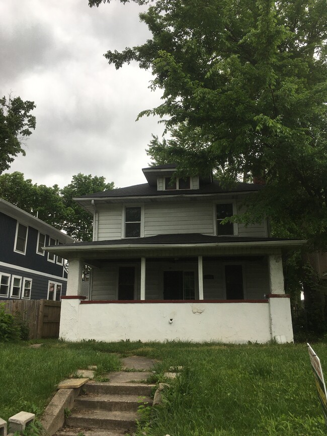 Building Photo - 3134 N College Ave