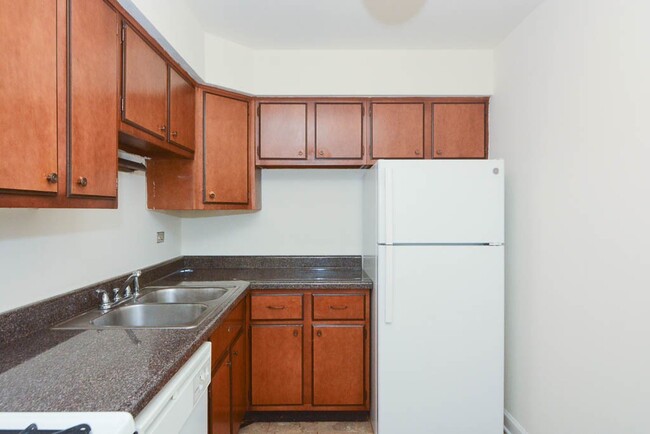 Foto del edificio - 663 W Wrightwood Ave