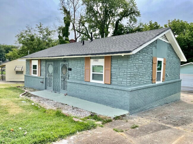 Building Photo - 3552 Lanette Rd