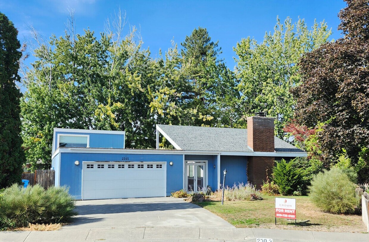 Foto principal - 2303 Franz Ct