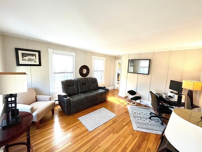 Building Photo - 8 Butman St