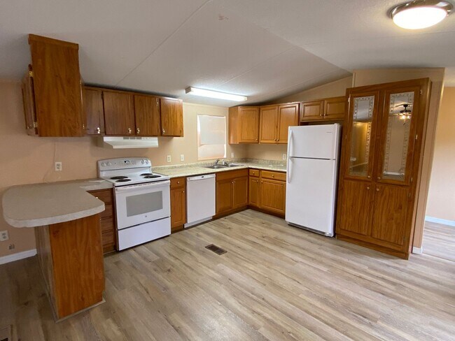 Foto del edificio - Newly renovated 3 Bedroom, 2 Bath home in ...
