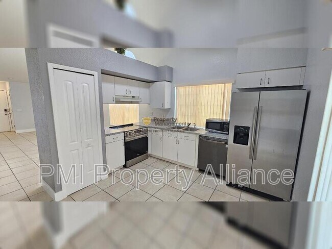 Foto del edificio - 2517 Davenport Cir