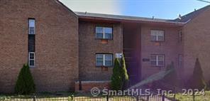 Primary Photo - 240 Oak St