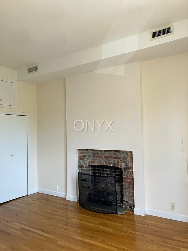 Building Photo - 2 bedroom in NEW YORK NY 10035