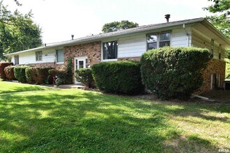 Building Photo - 105 Paradise Ct