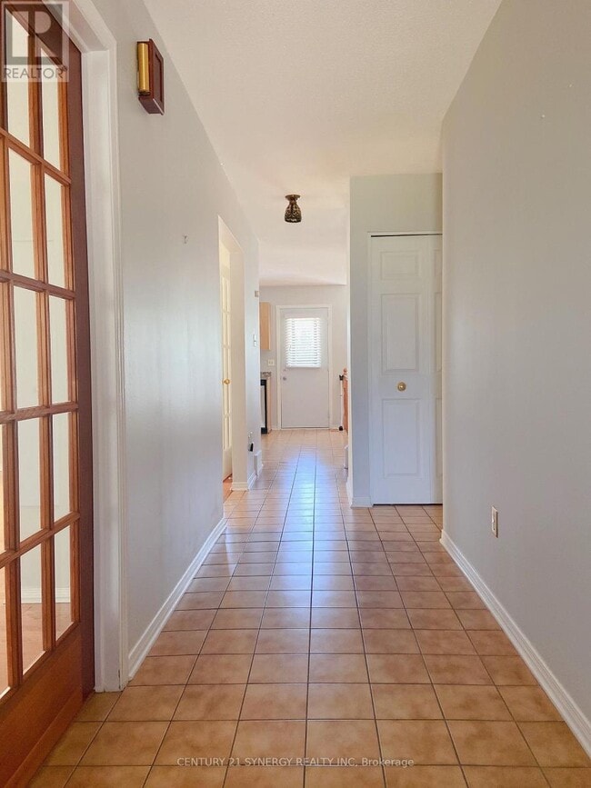 Building Photo - 3457 Wyman Crescent