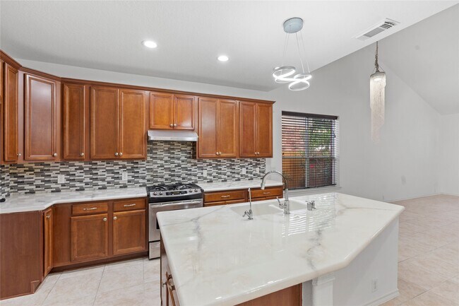 Foto del edificio - 24543 Carlton Springs Ln