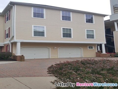 Primary Photo - 5001 Hollington Dr