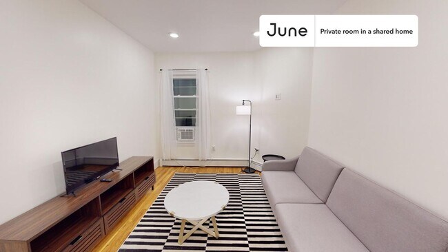 Foto del edificio - Room in Shared 3 bed/1 bath home