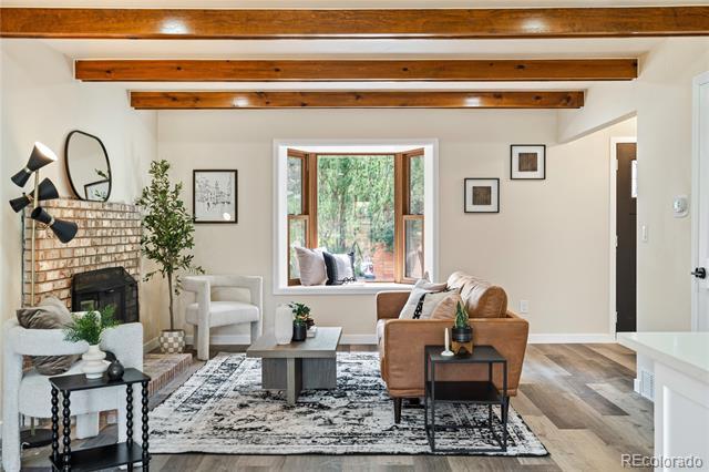 Foto del edificio - 5599 W Maplewood Pl