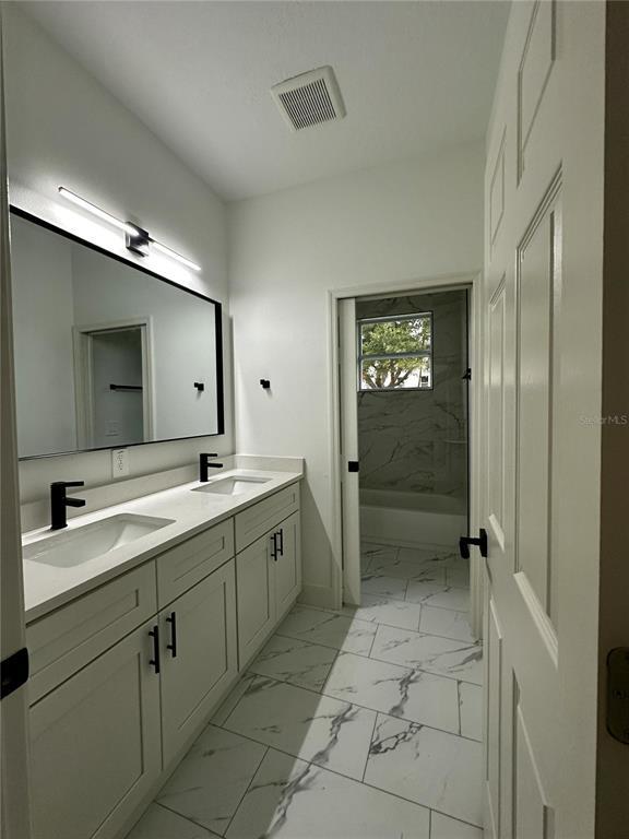 Building Photo - 17951 SE 62 St