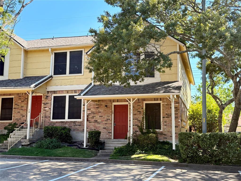 Foto principal - 11901 Swearingen Dr