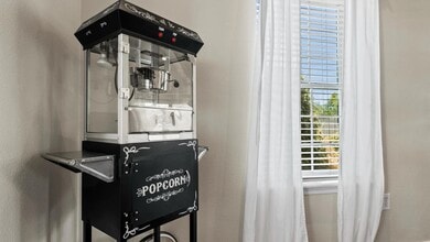 Building Photo - 705 Village Way