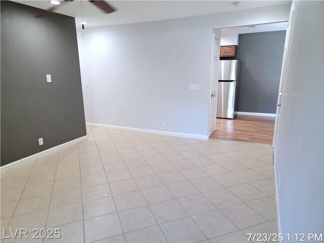 Building Photo - Charming 1-Bed Condo in Desert Shores Vill...