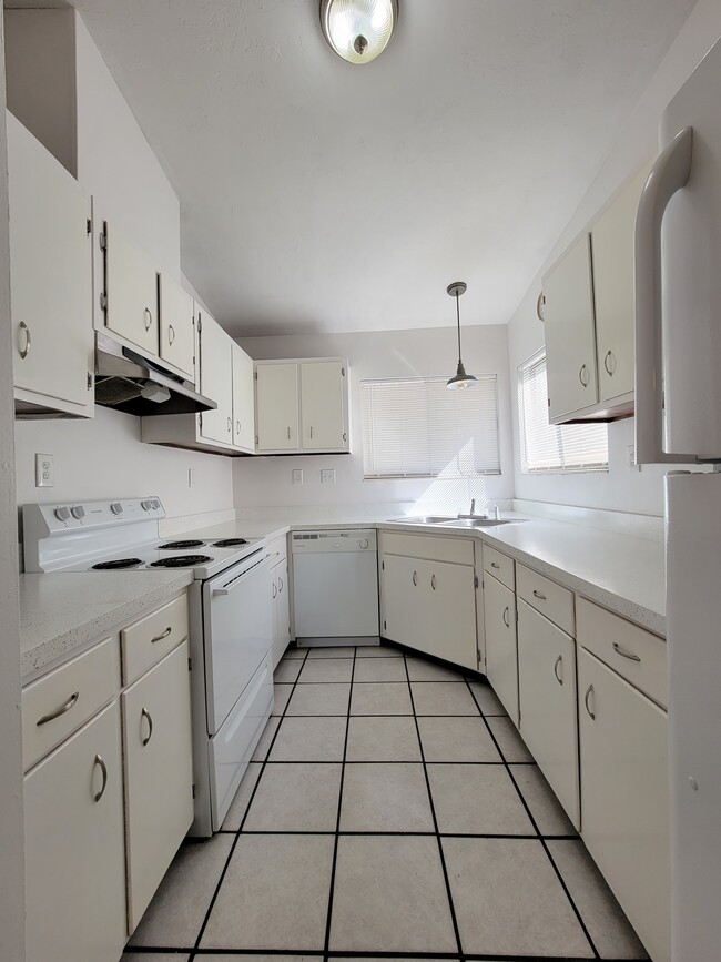 Building Photo - 1784 Dax Ct